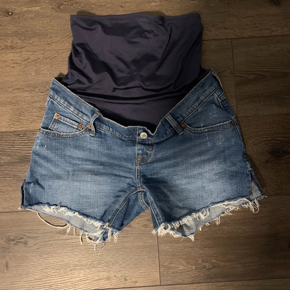 Abercrombie Maternity Mom Short 4 inch